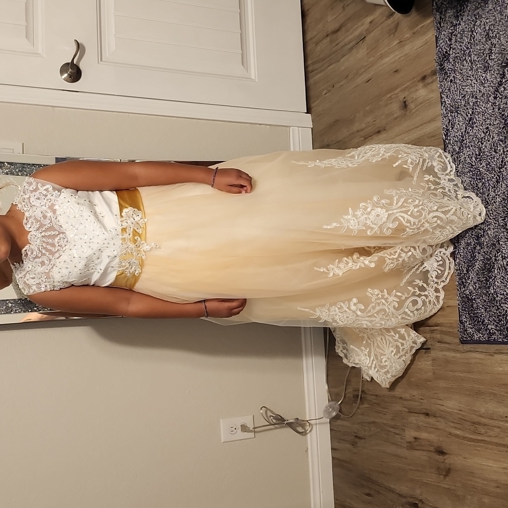Gold and Cream Sleeveless Scoop Neck Wedding Gown